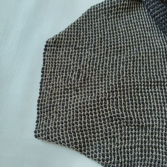 Dana Buchman Black and Gold Metallic Waffle Knit Slouchy Shawl Women's Size XL - Picture 8 of 12